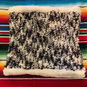 SONOMA BRAND WOMENS WARM NECK SCARF FAUX FUR LINING